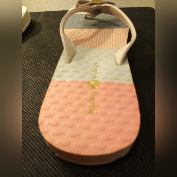 Lindsay Phillips -Multi Pinks & Grays Colored  Sandals W/Gold Bow, Katie #510200 - Picture 7 of 11
